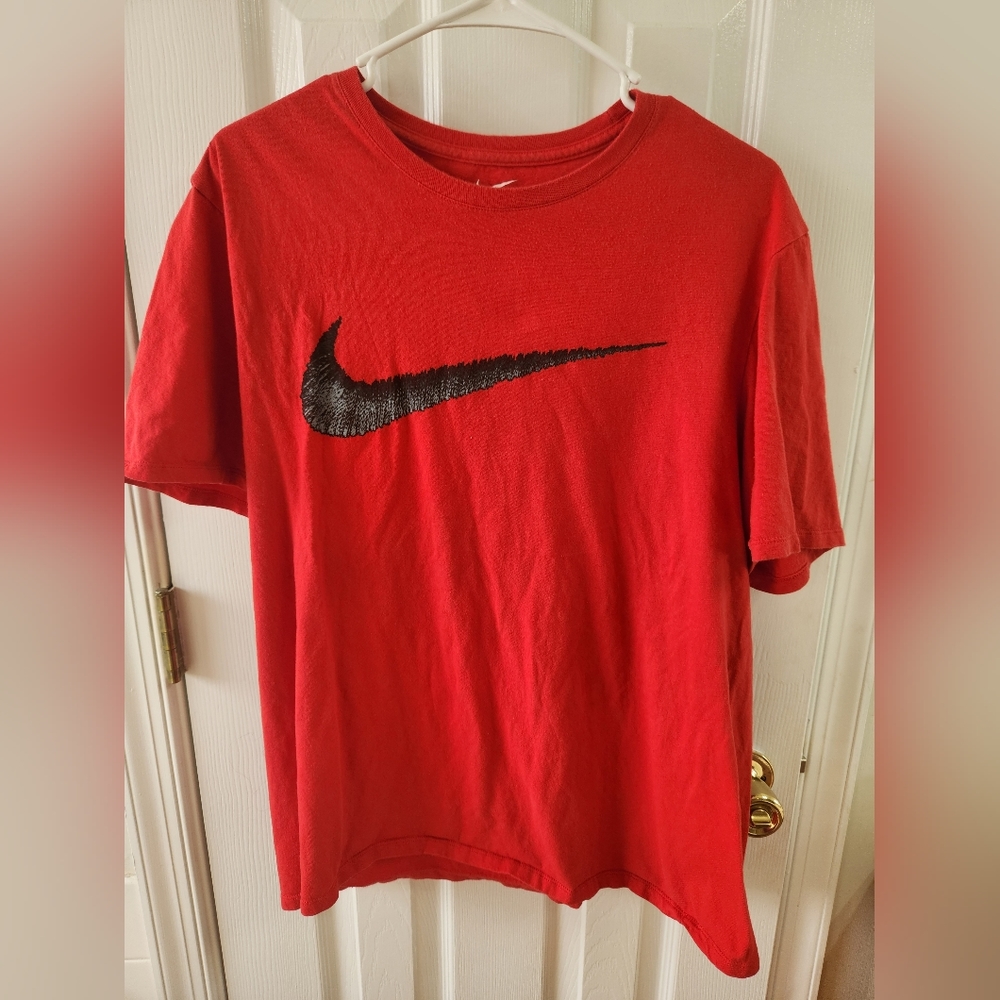 XL Mens Red The Nike Tee
